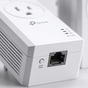 AV1000 Gigabit Passthrough Powerline Starter Kit – Powerline Ethernet Adapter | TP-Link